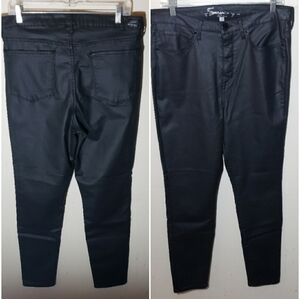 Seven7 Ultra High Rise Skinny Coated Jeans